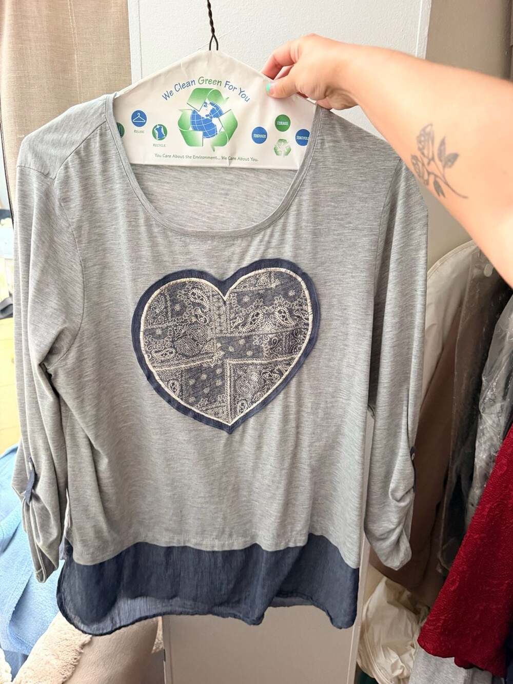 Style & Co. Long Sleeve Top Size XL Gray Bandana Heart